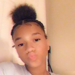 Meet your Posher, Daysia